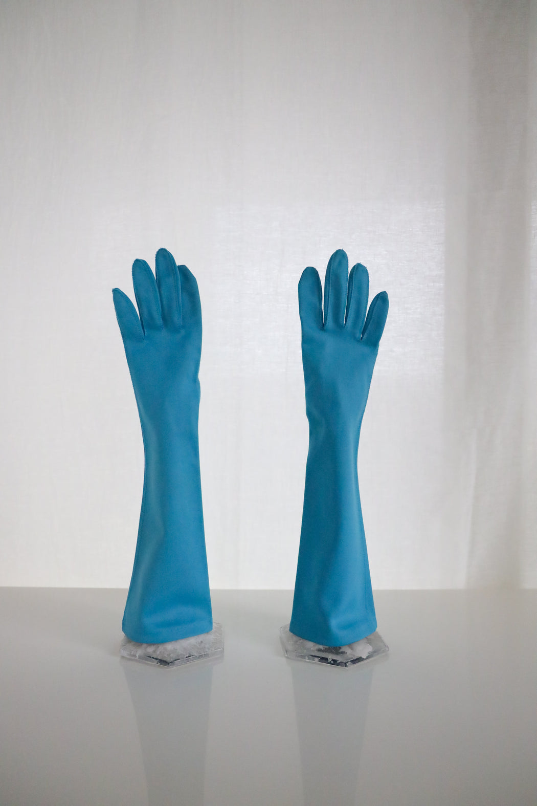 Mid Length Vintage Gloves in Cerulean