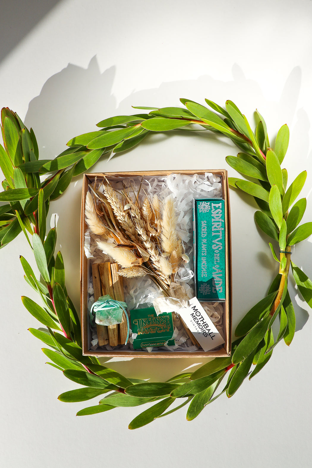 Green Fluorite Dried Floral Gift Box Set