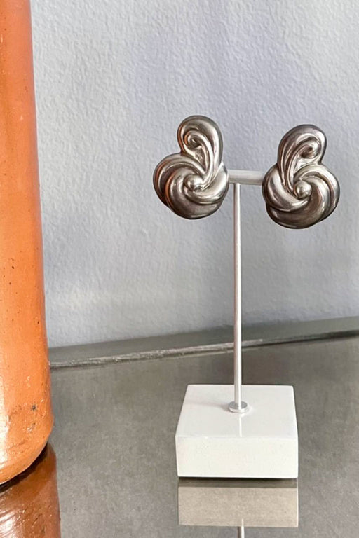 Taxco Mexico Silver Swirl Clip On Earrings