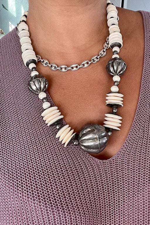 80s Cream Pewter Bauble Necklace