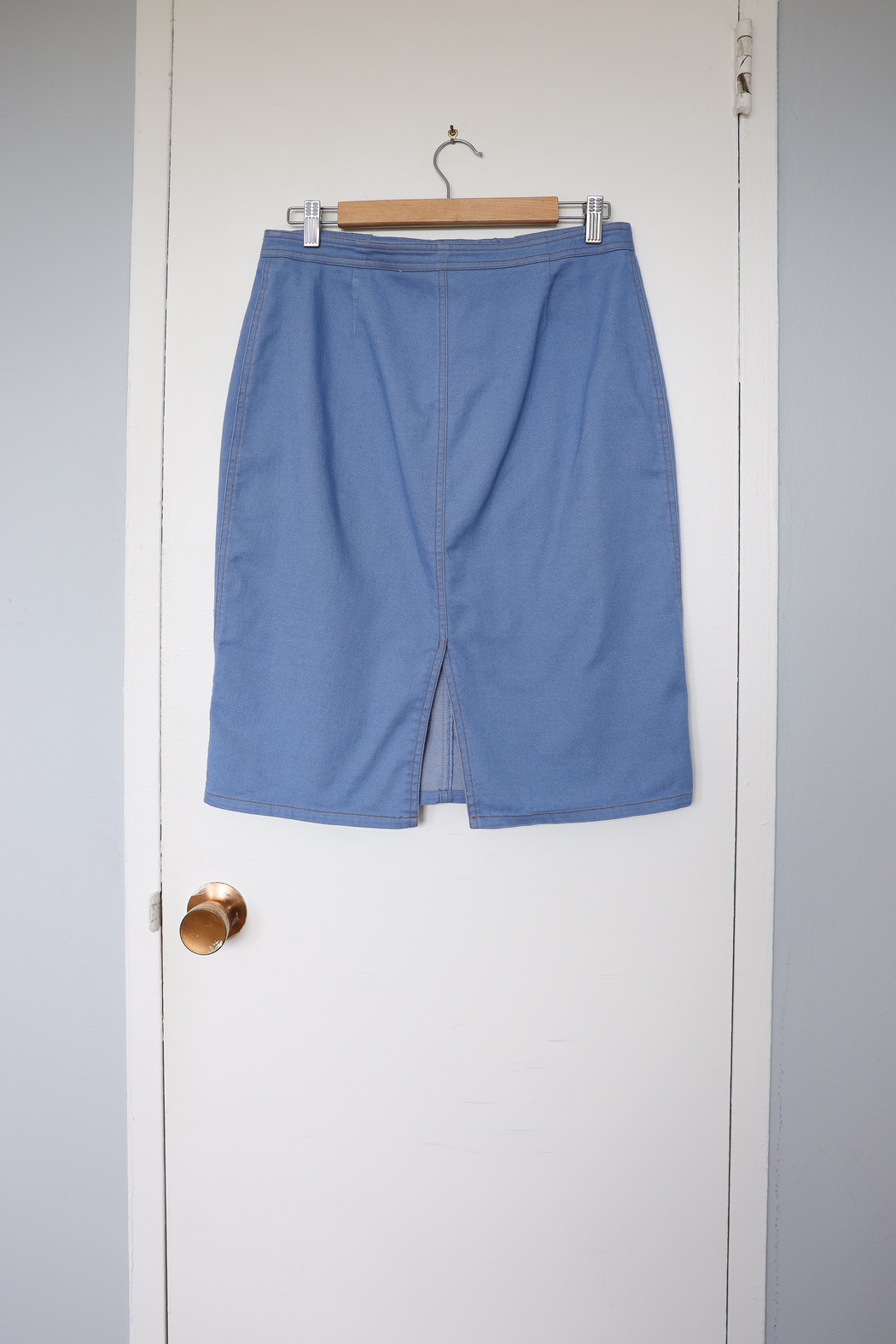 Cornflower Blue Pencil Skirt / Size 8