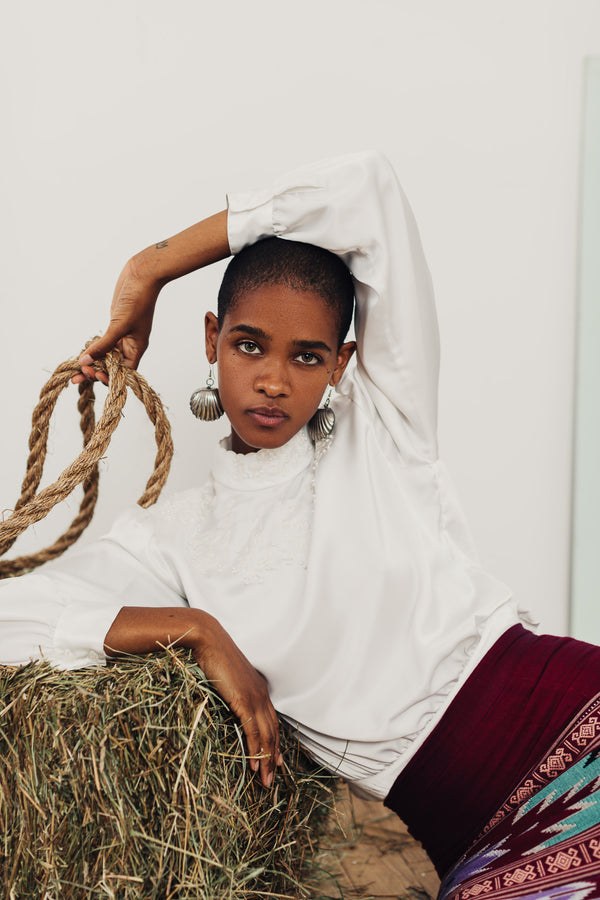 Vintage Pearl Beaded White Satin Blouse / Size 4-6