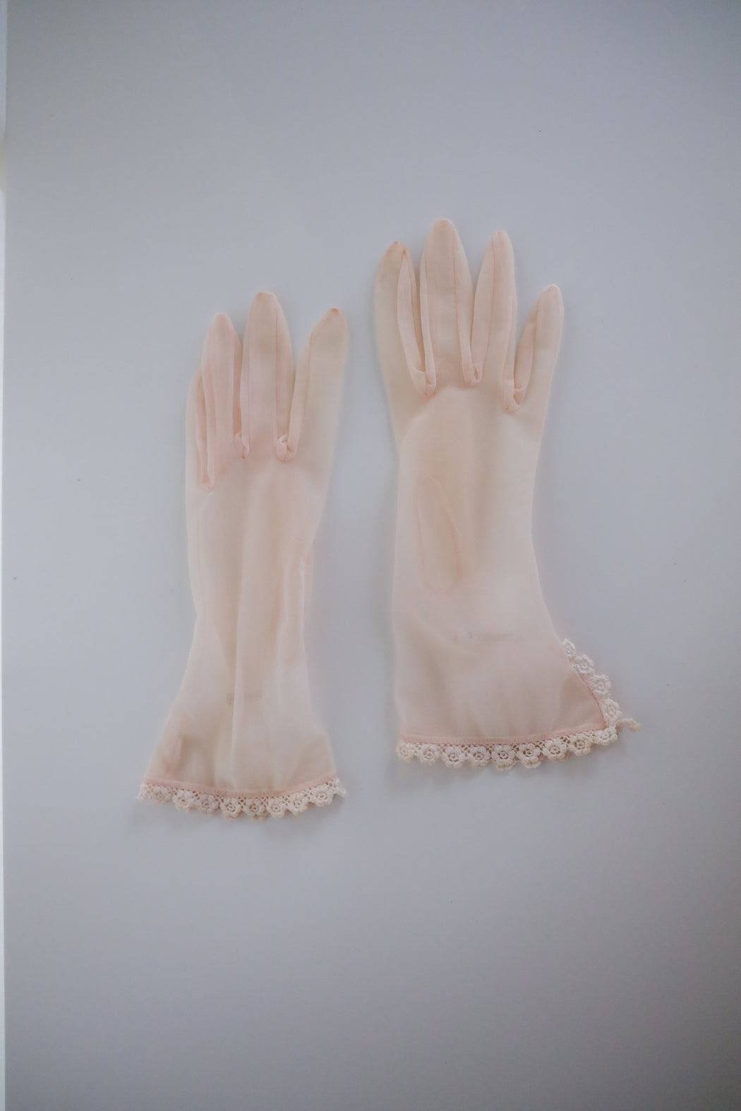 1960s Sheer Pale Pink Gloves